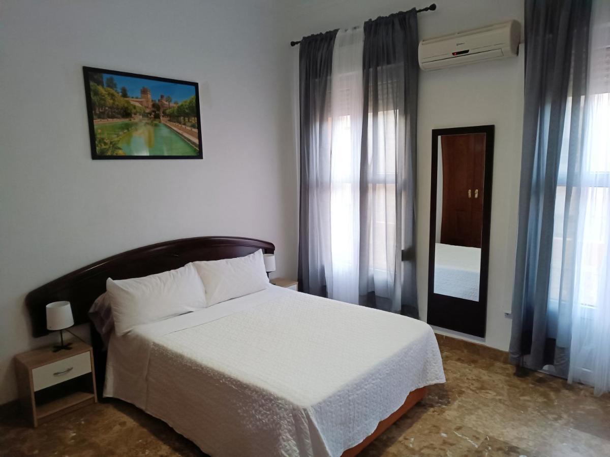 Apartamento El Duque - Plaza De Las Tendillas Córdoba Eksteriør billede